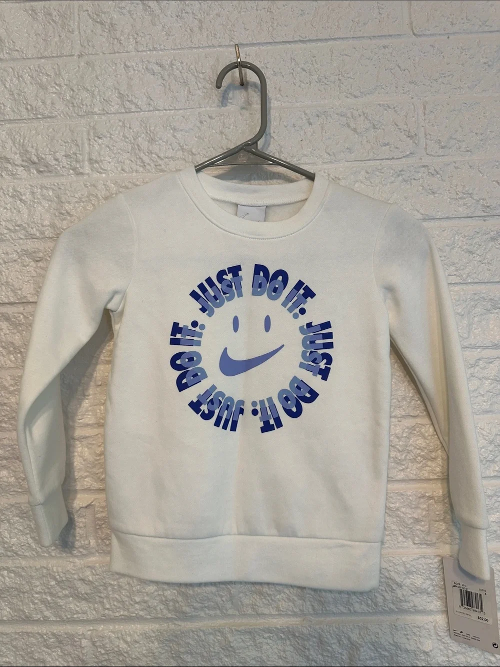 Nike White Pullover Sweatshirt with Blue Smiley 'Just Do It' Graphic